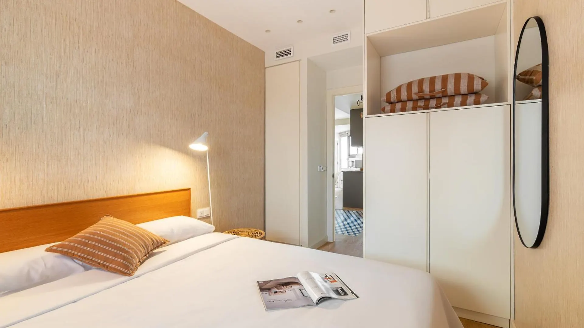 Sagrada Familia Apartment By Olala Homes Barcelona