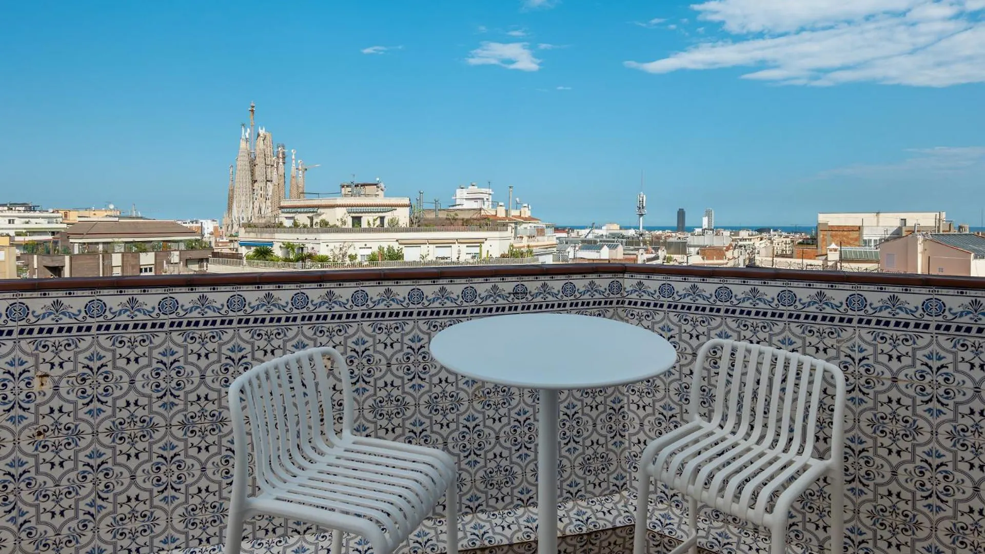 Sagrada Familia Apartment By Olala Homes Barcelona