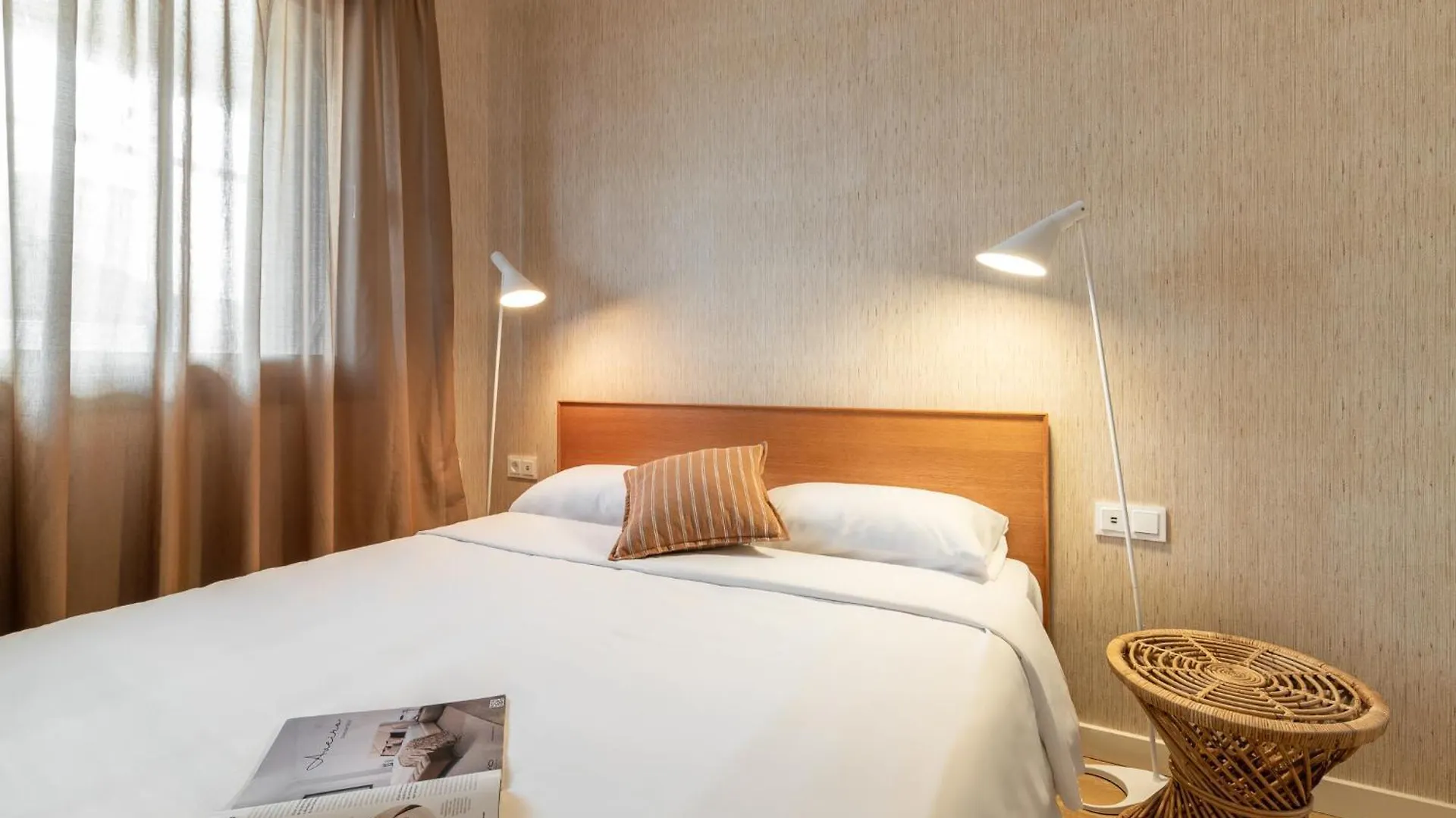 Sagrada Familia Apartment By Olala Homes Barcelona Spain